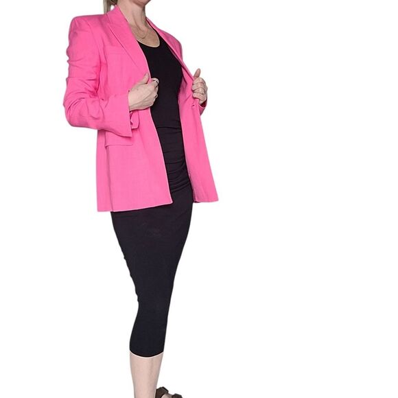 Elegant Black Sleeveless Dress - Picture 8 of 8